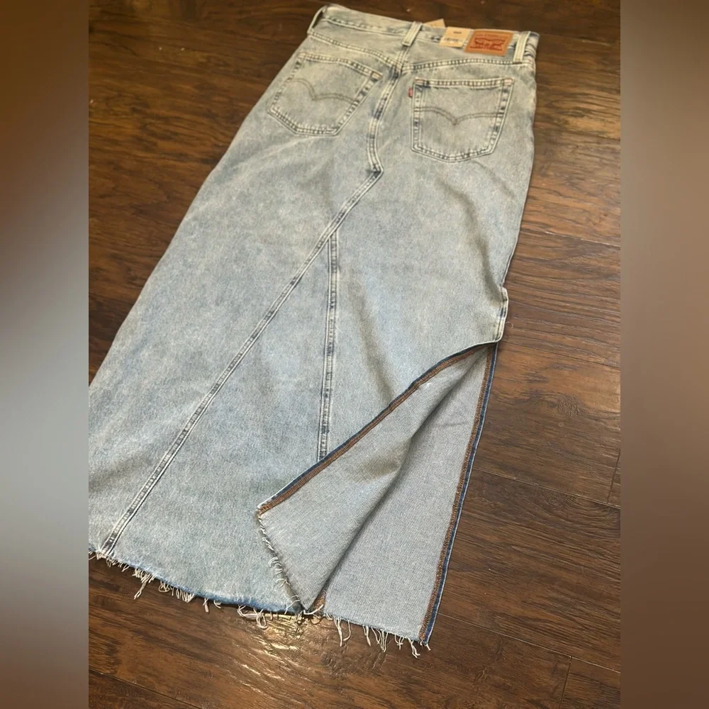 NWT Levi’s ® Women's Long Icon Skirt - Picture 7 of 7